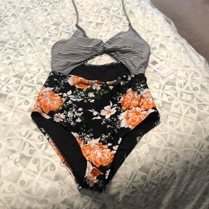 CUPSHE One Piece Bathing Suit